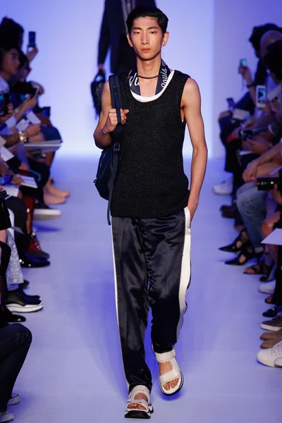Look 23